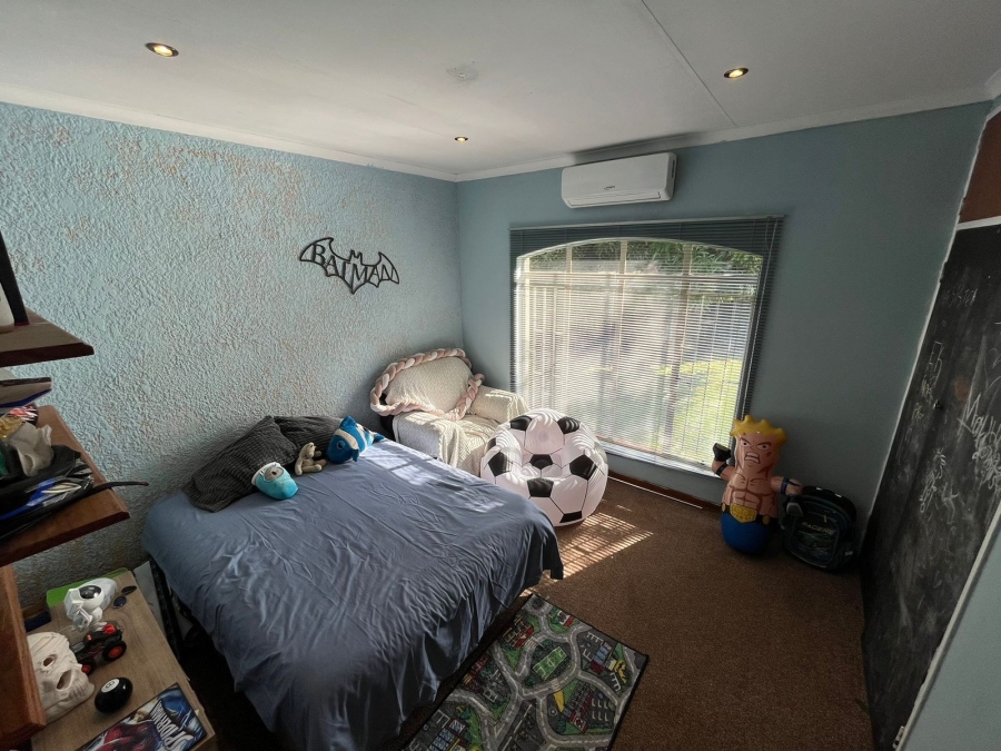 To Let 3 Bedroom Property for Rent in Safari Gardens North West